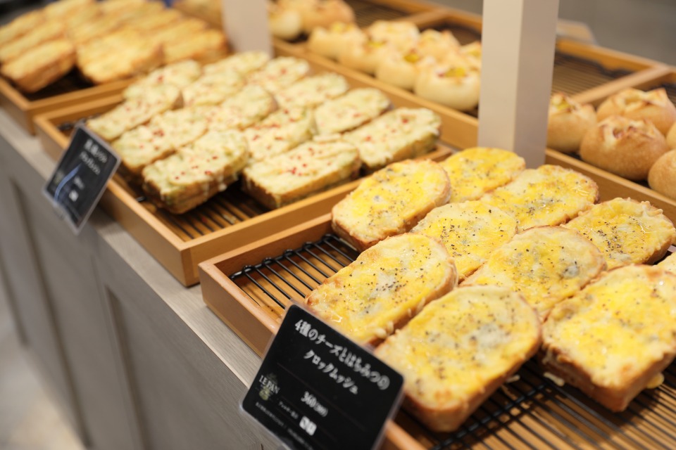 ラスイートルパンビル