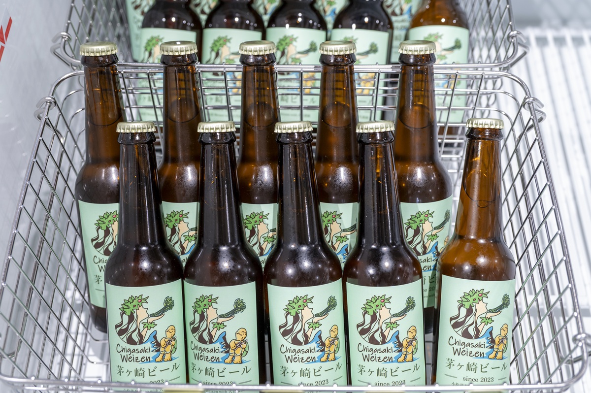 「道の駅湘南ちがさき」「茅ヶ崎ビール小松菜Weizen with 大竹農園」1本580円