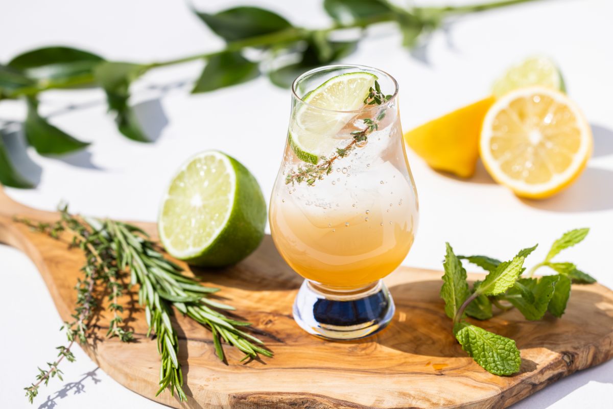 軽井沢の森を感じて味わうノンアルコールカクテル「森林ソーダ」