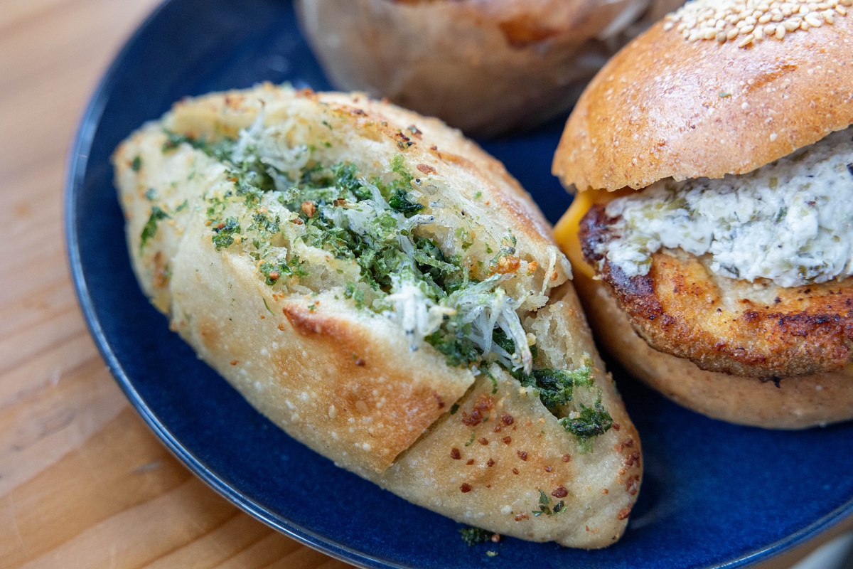 「北中城産アーサとしらすのガリバタ」418円