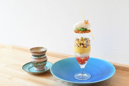 【静岡・用宗】まるで食べるアート作品⁉「hana uta tori（はな うた とり）」 で季節限定のパフェを味わう