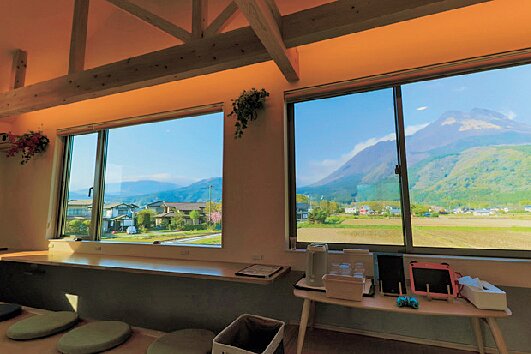 由布岳一望のカフェ千家