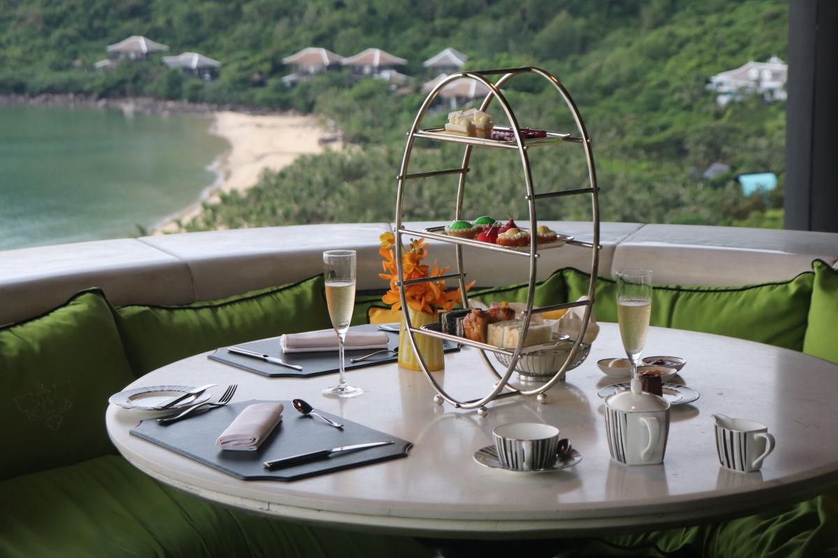 アフタヌーンティー（シャンパンセット）2,499,000VND