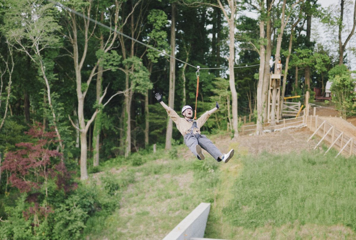 「ジップライン」／©︎THE FARM スロウマウンテン成田
