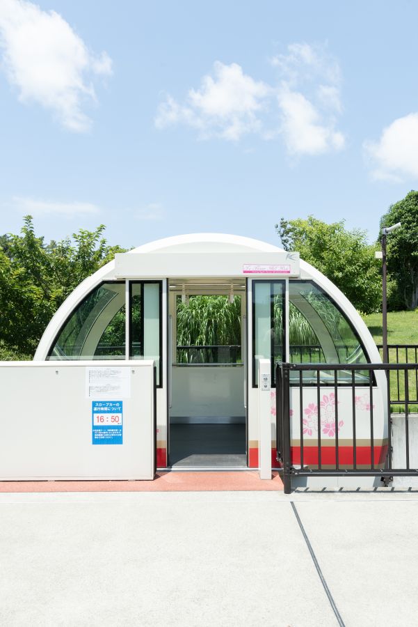 移動に便利な「スロープカー」