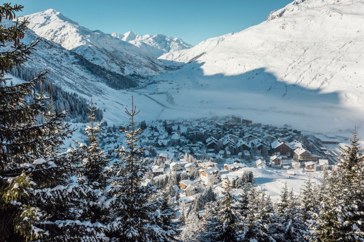 アンデルマット周辺／Switzerland Tourism / Jan Geerk