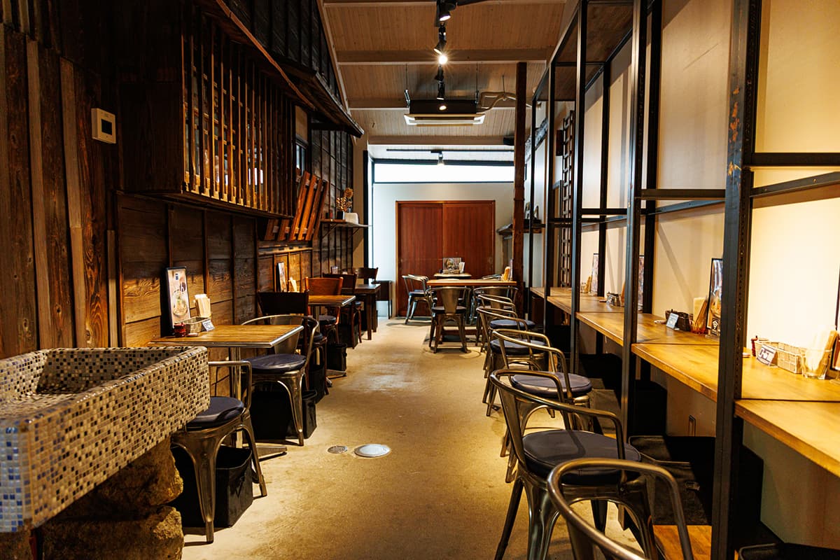 広々とした店内