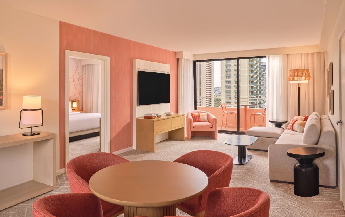 1ベッドルームスイート $335~/Courtesy of The Ambassador Hotel of Waikiki