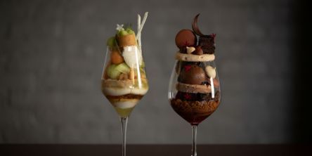 自分へのご褒美に！ 丸の内のカフェ「ブルディガラ マルノウチ ザ ラウンジ」でいただく白のパフェ＆黒のパフェ