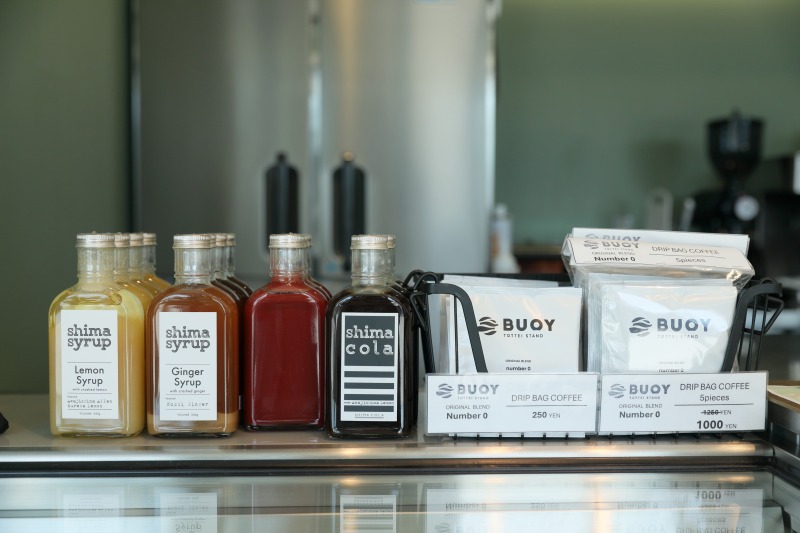 （右から）「DRIP BAG COFFEE 5pieces」1000円など