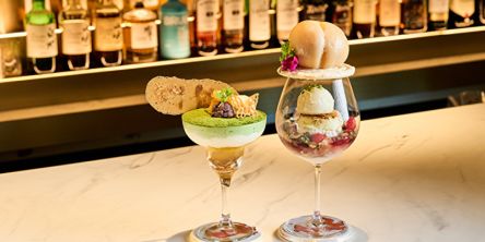 【大阪・なんば】「パフェと酒と、、、金魚」は街なかの隠れ家。地下の幻想的な空間で映えるパフェとお酒のマリアージュを楽しむ