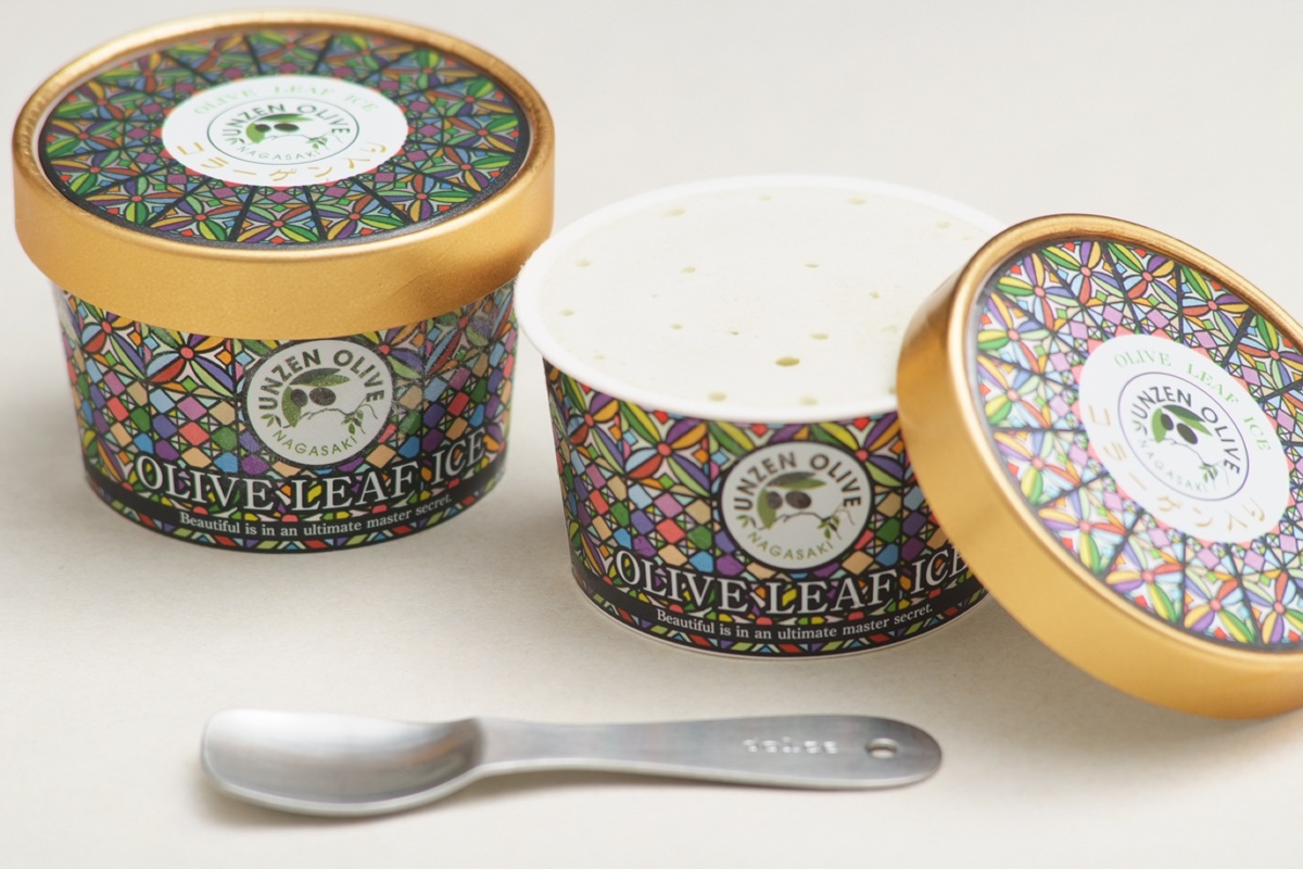 「オリーブリーフアイス」1カップ432円～