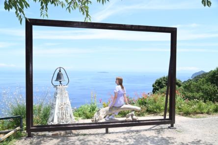 【静岡・熱海】青く輝く「ACAO FOREST」と「ACAO ROSE SQUARE」へ。華やかな映え旅に出かけませんか？