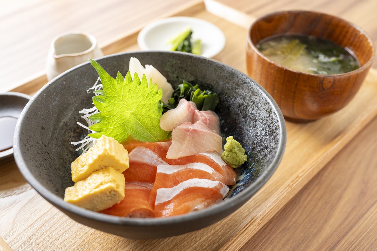 「道の駅 八千穂高原」大石川丼1480円