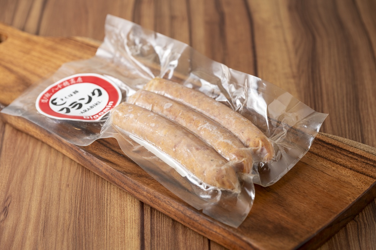 「道の駅 八千穂高原」フランクあらびき　888円