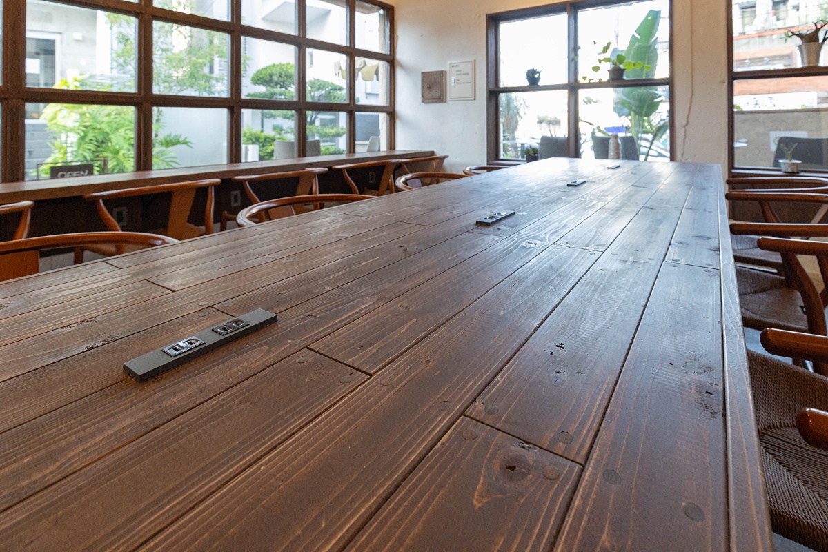 スマートフォンの充電が必要な時も利用したい