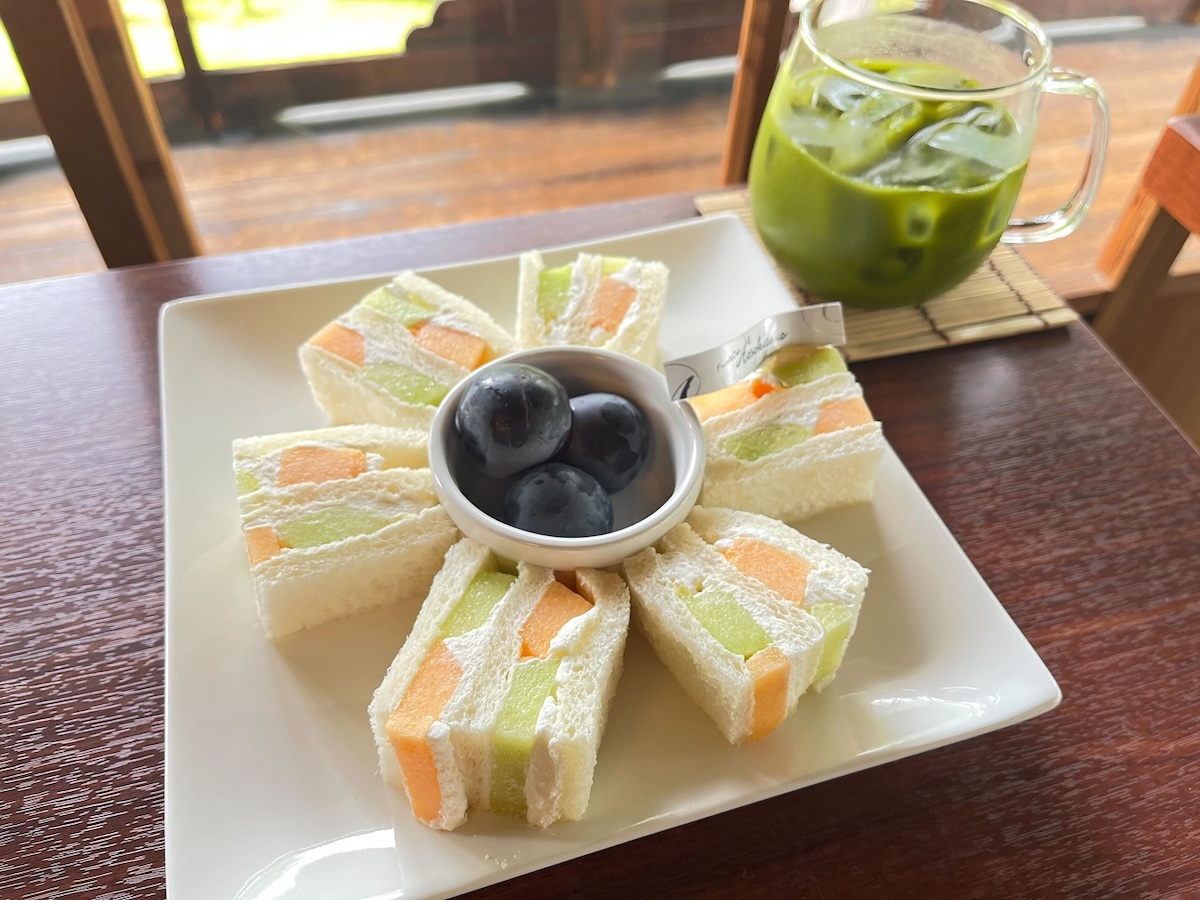 フルーツパーラーホソカワのフルーツサンド（夏のブランチプラン）／©旧三井家下鴨別邸