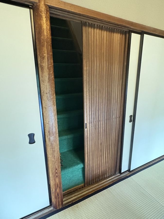 「旧三井家下鴨別邸」隠し階段