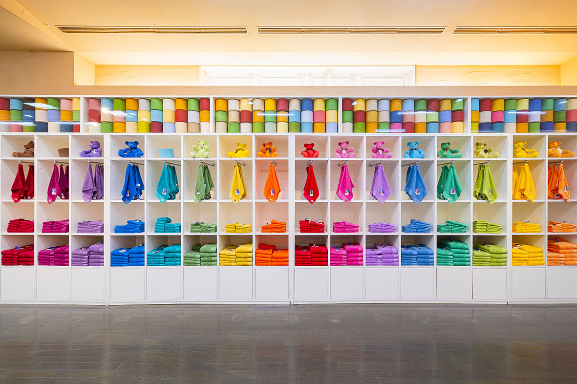 「カラーパレット40色タオル」