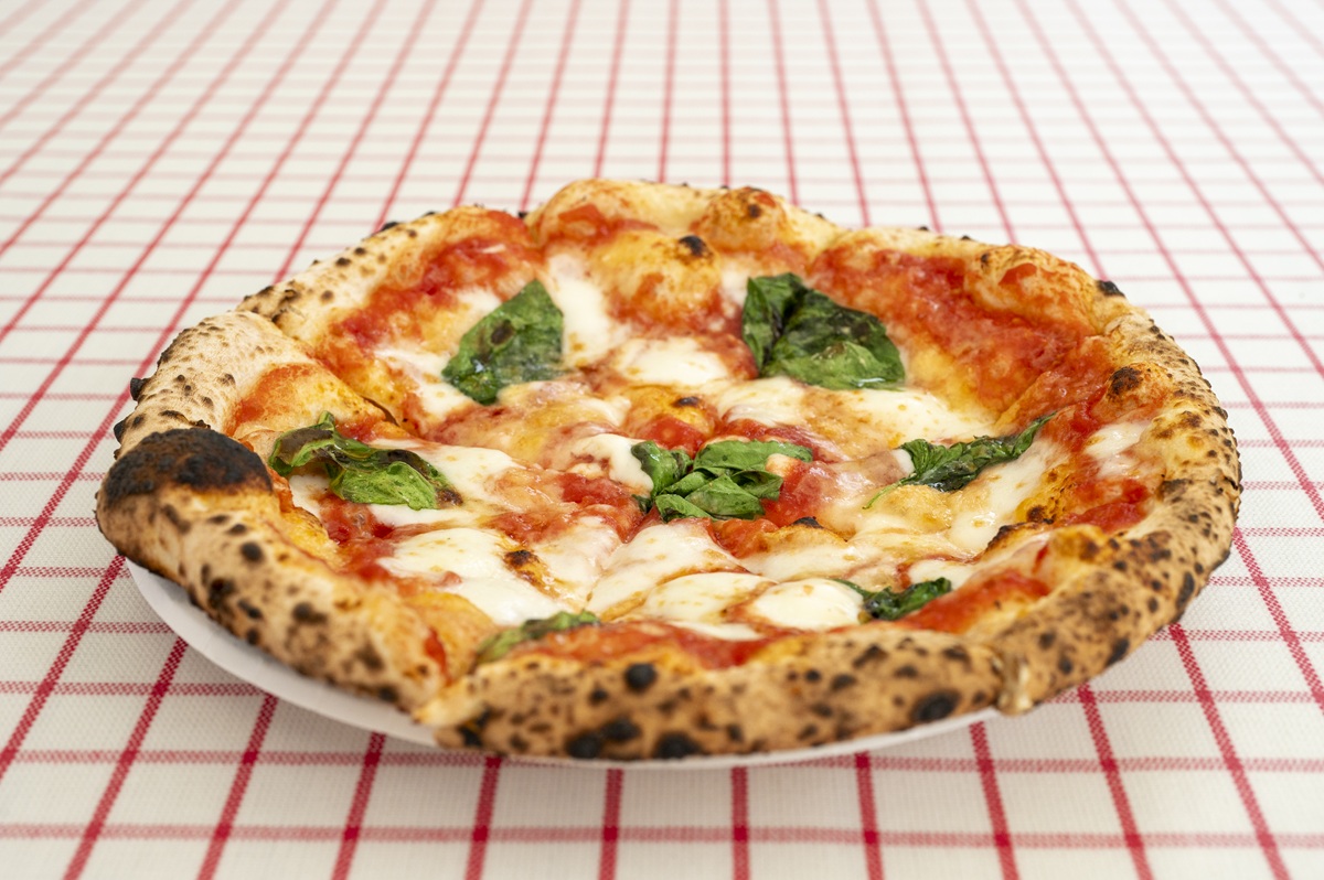 人気の高いマルゲリータ1600円（テイクアウト1580円）