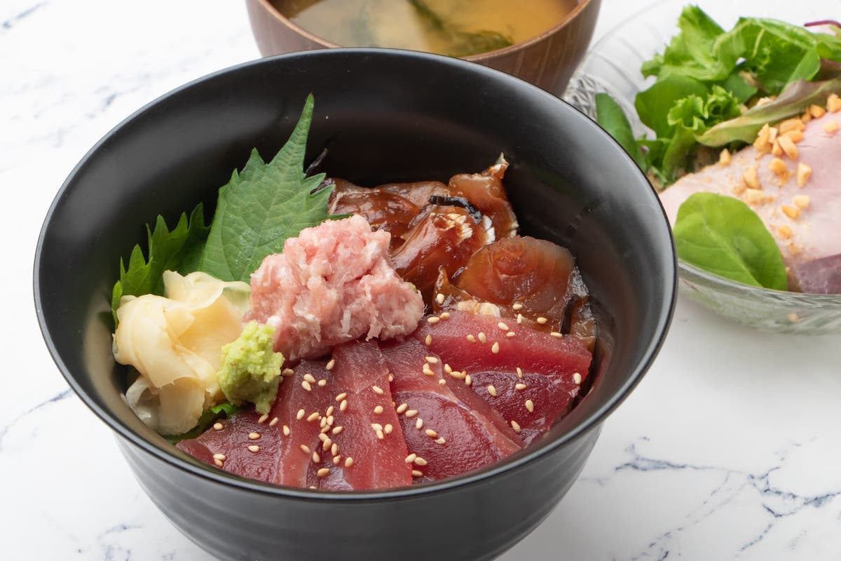 【三浦】「三崎マグロの3種食べ比べ丼」