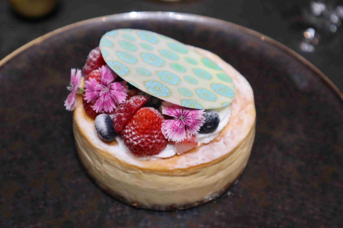 「CHRISTMAS FROMAGE」(直径約12cm)8640円 ※限定60個