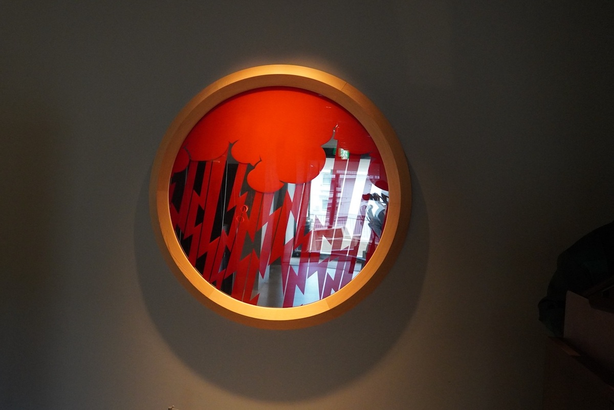 「Descending Layer」/ 現代美術家・舘鼻則孝