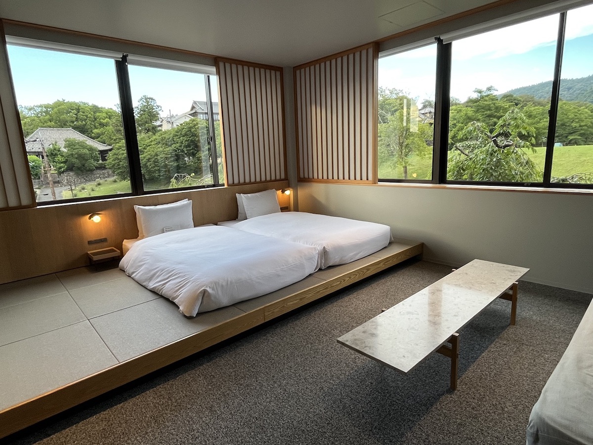 「Superior with Japanese-style and Mountain View」