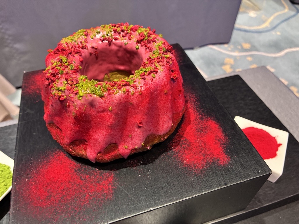 「クグロフ ド ノエル」直径約15×高さ約8cm 3000円