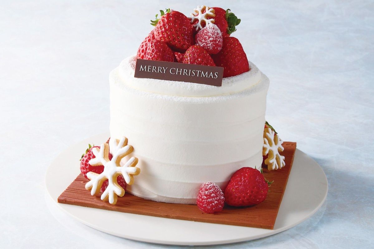 「シェフのスペシャリテ ~La Suprême~」(直径13㎝/6~8名様用)1万5000円