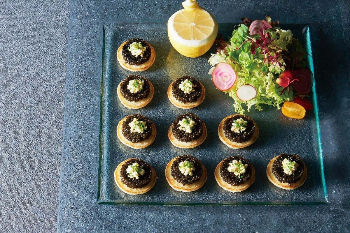 「キャビア Eclat Noir ~聖夜の宝石~」(4名分) 2万5000円