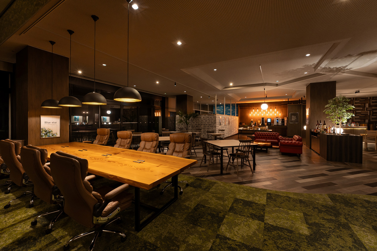 ロビーラウンジ内観