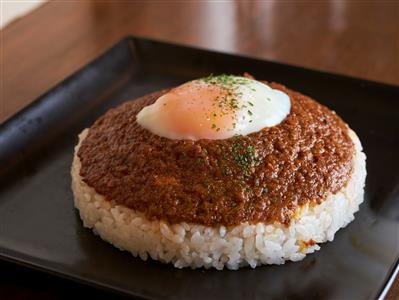 看板メニューの「キーマカレー」