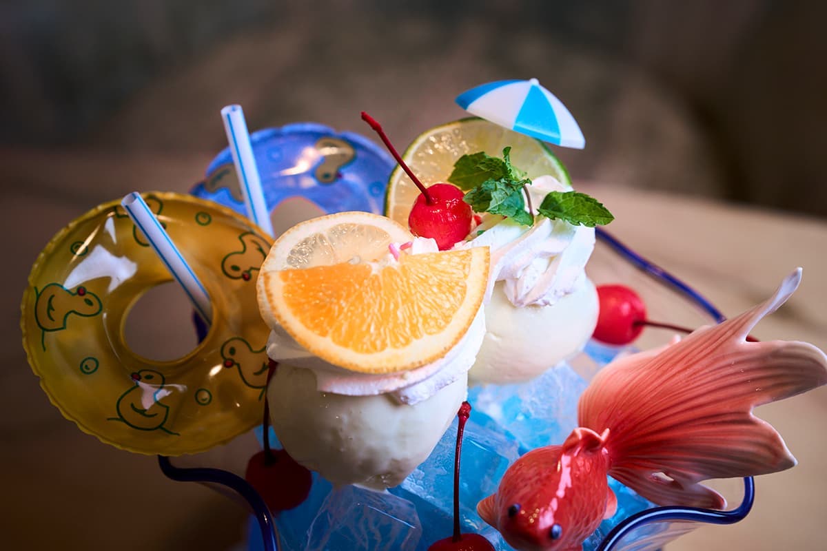 涼しげな雰囲気の浮き輪もかわいい