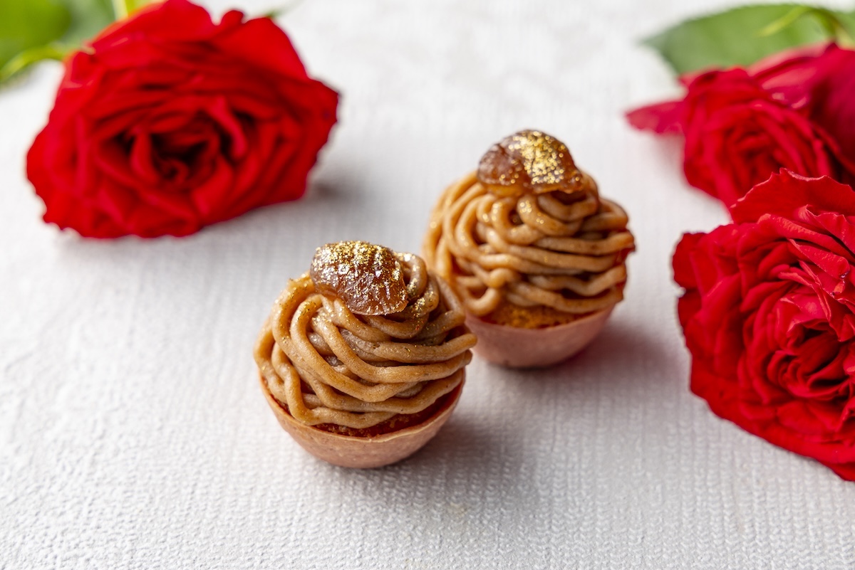 「女王様の盗まれたマロンタルト」