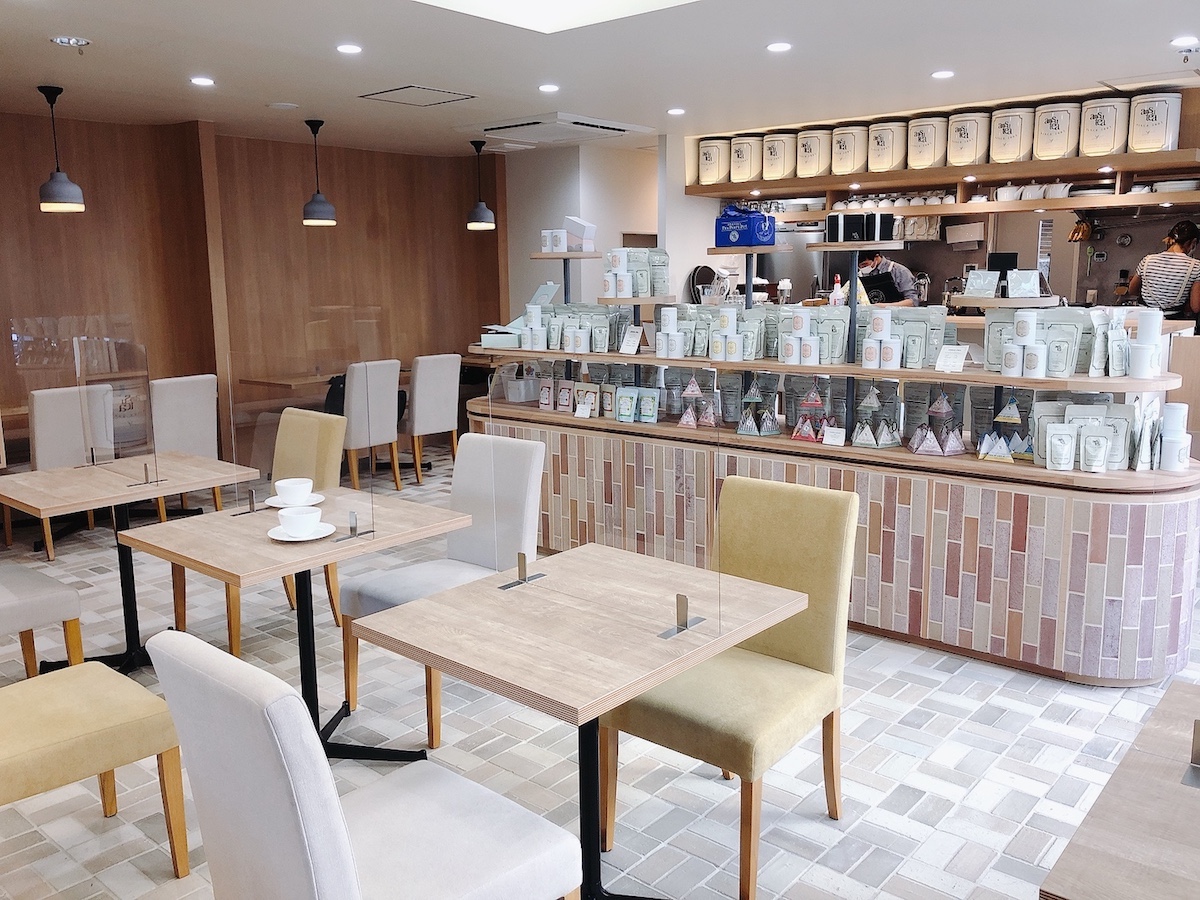「TEA MAISON KoKoTTe」店内