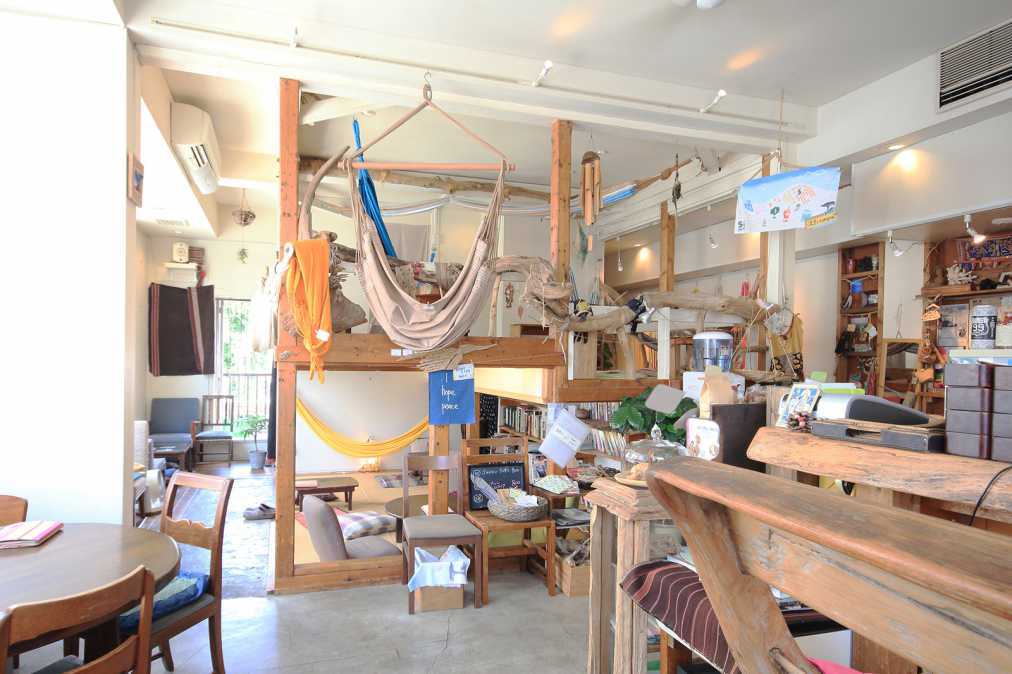 「cafe Stay Happy」店内