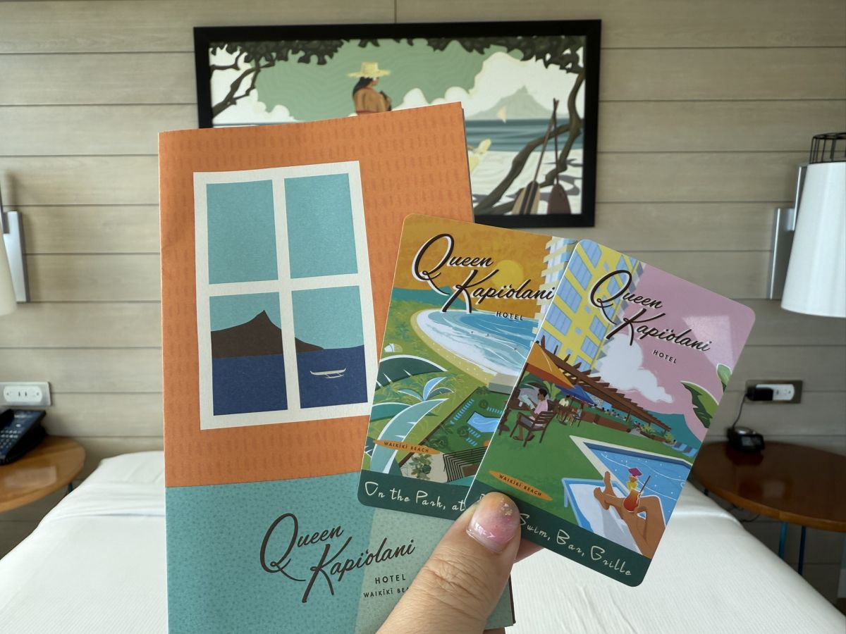 ルームキーにもニック・カッチャー氏のアートが施されてかわいい