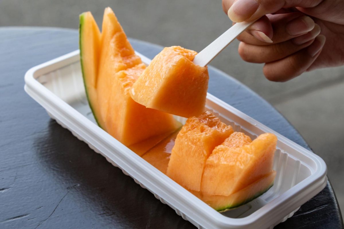 『カットメロン』1皿520円