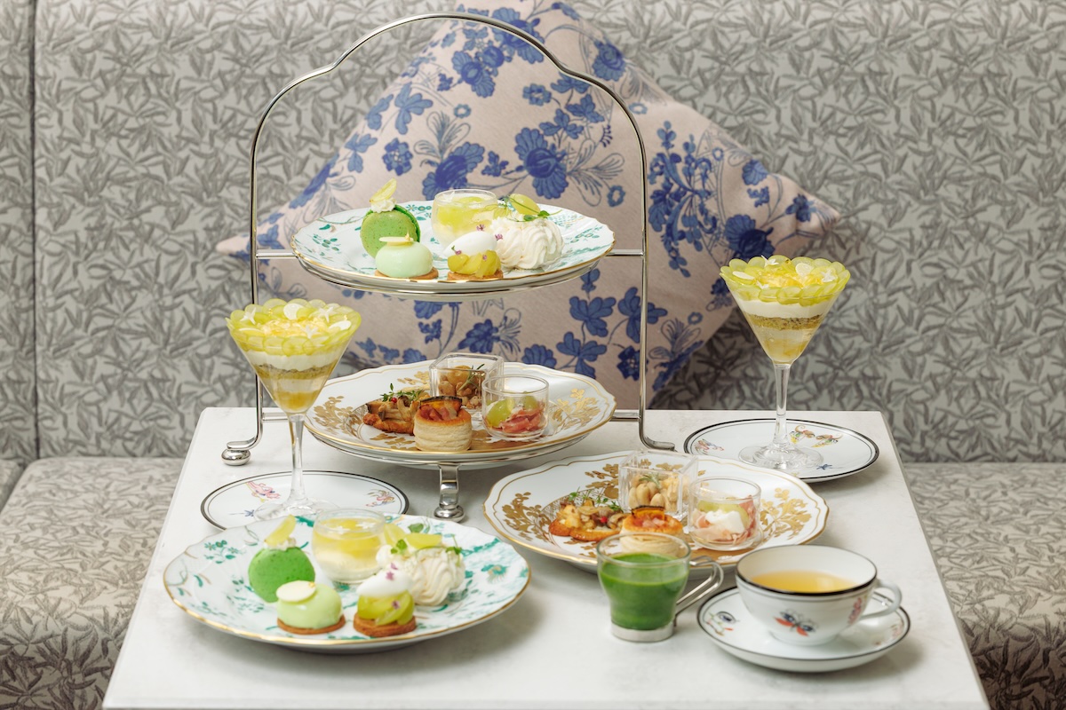 「平日限定アフタヌーンティ」 ※写真は2025年9月〜開始している「シャインマスカットアフタヌーンティー」