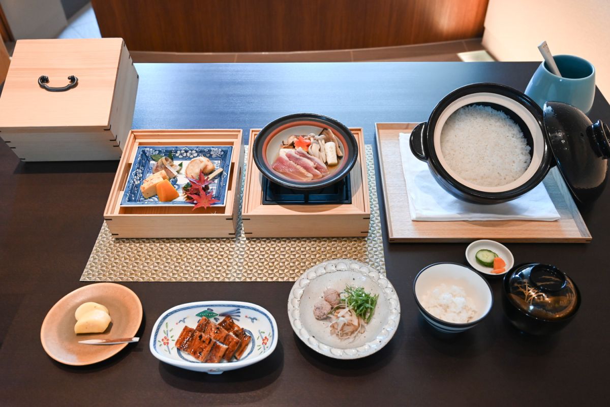 コース料理「ENBU」。料理長が厳選した旬の食材を使用した、まさに特別な