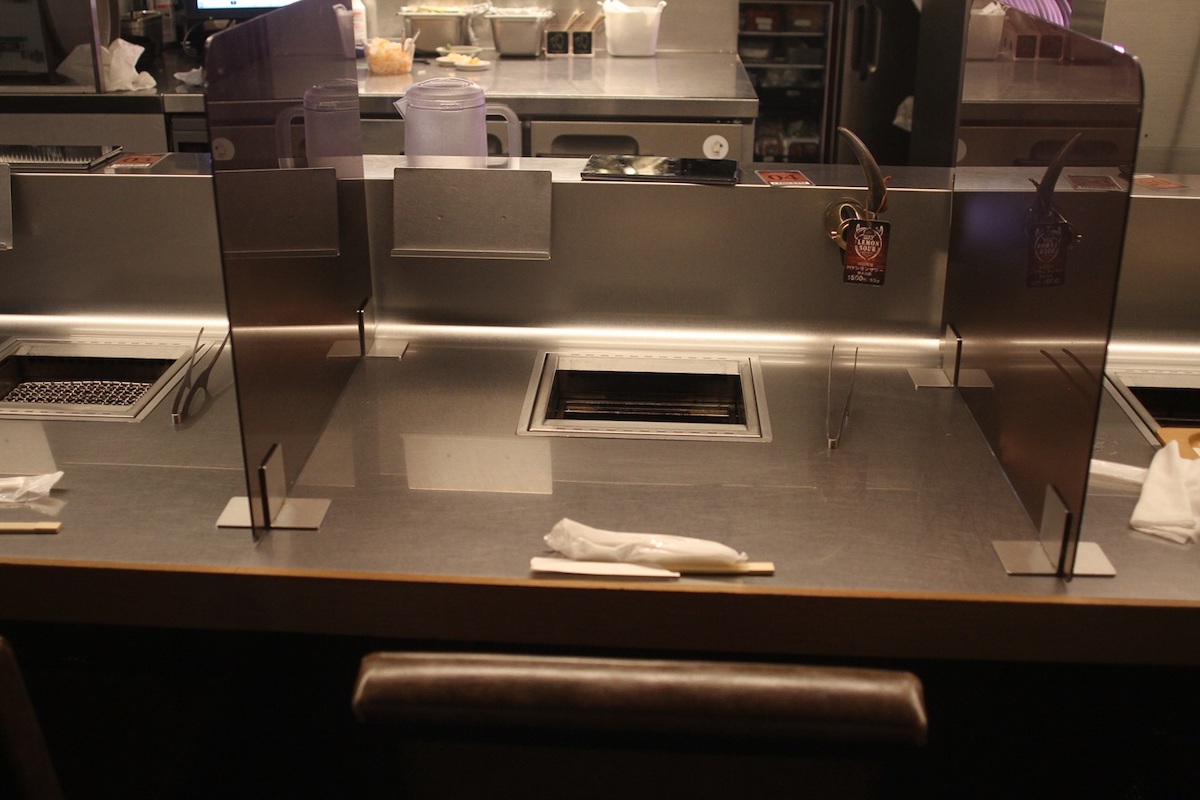カウンター席