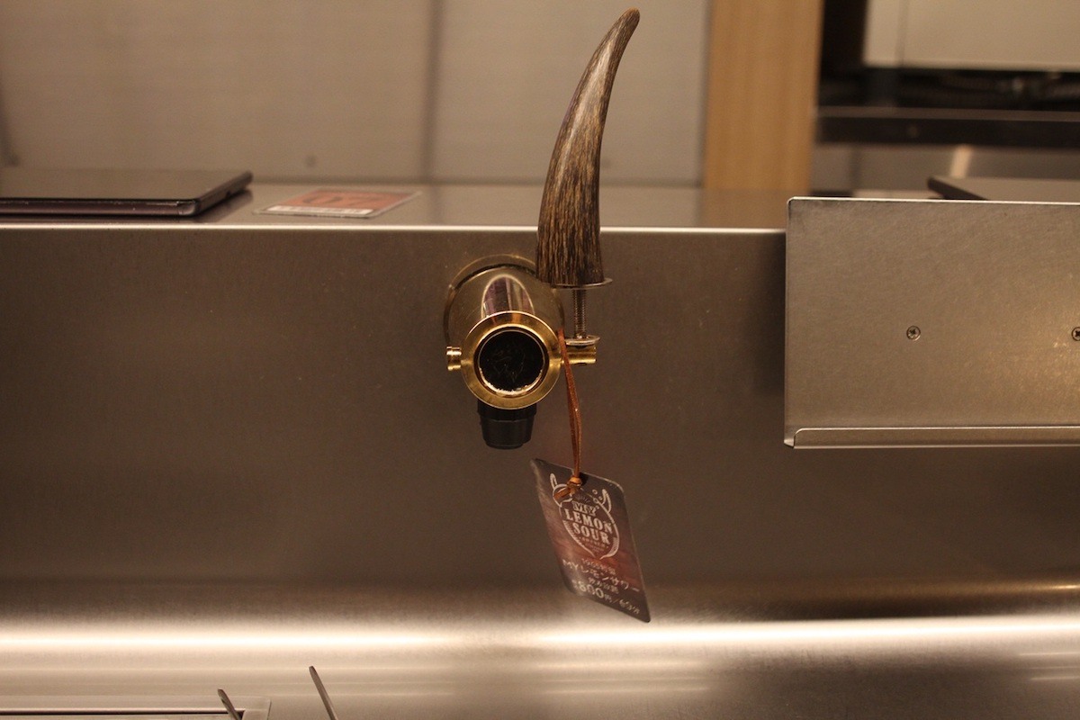 卓上のレモンサワーサーバー