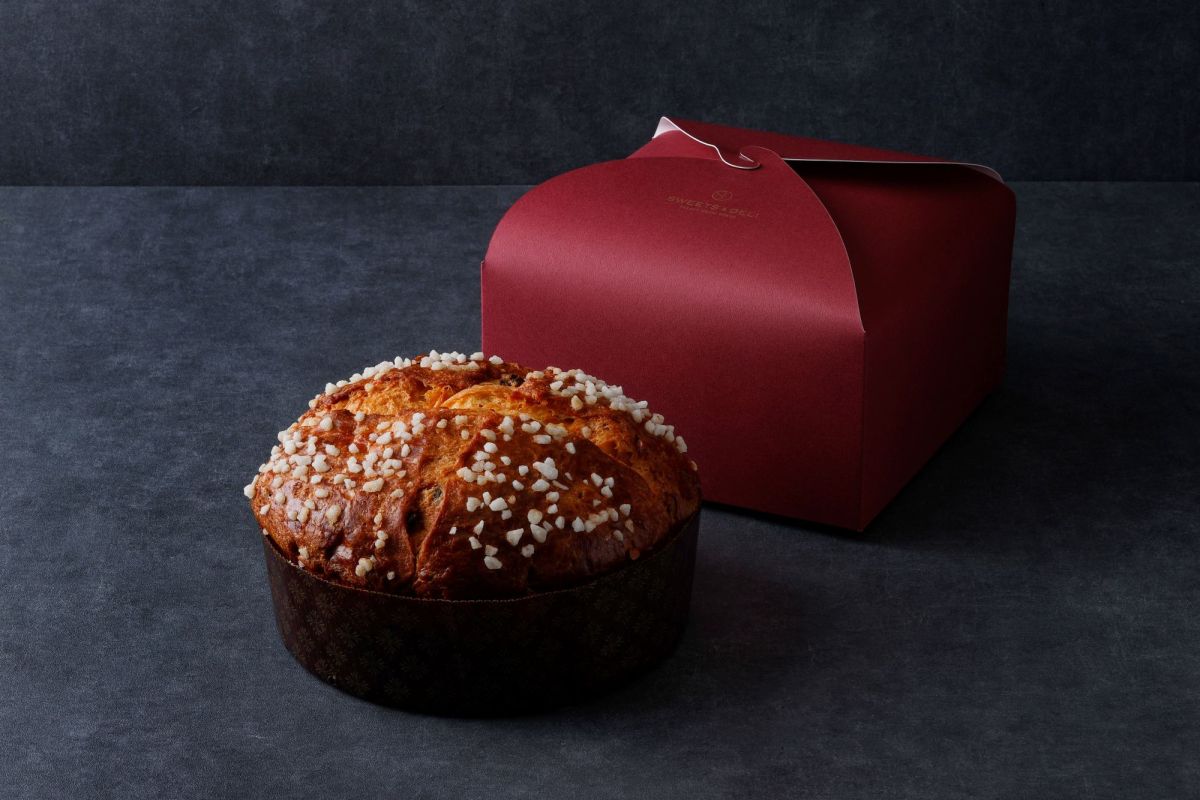 「イル パネトーネ」直径約20×高さ10cm 3800円 ※限定300個