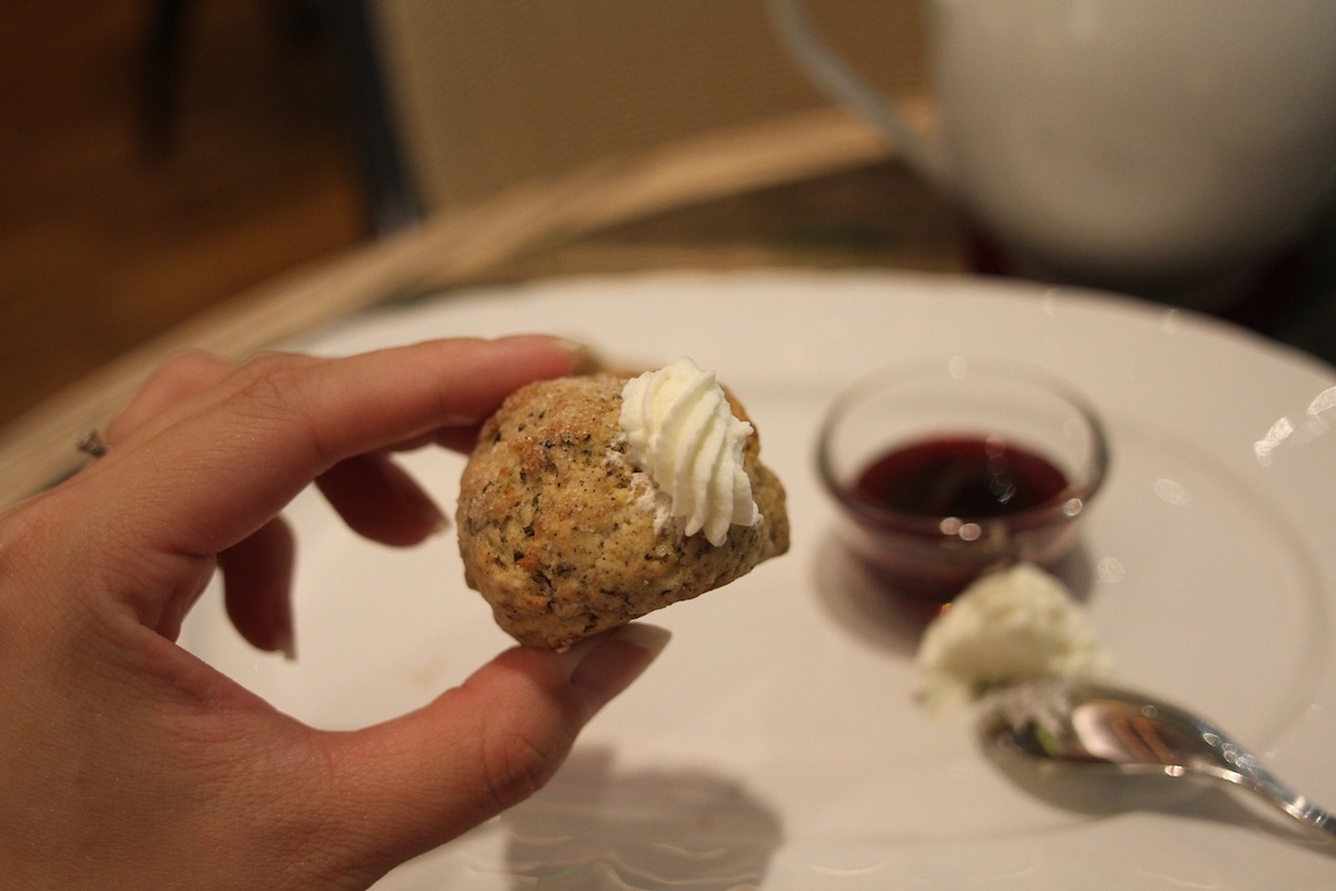 スコーン＆クリーム