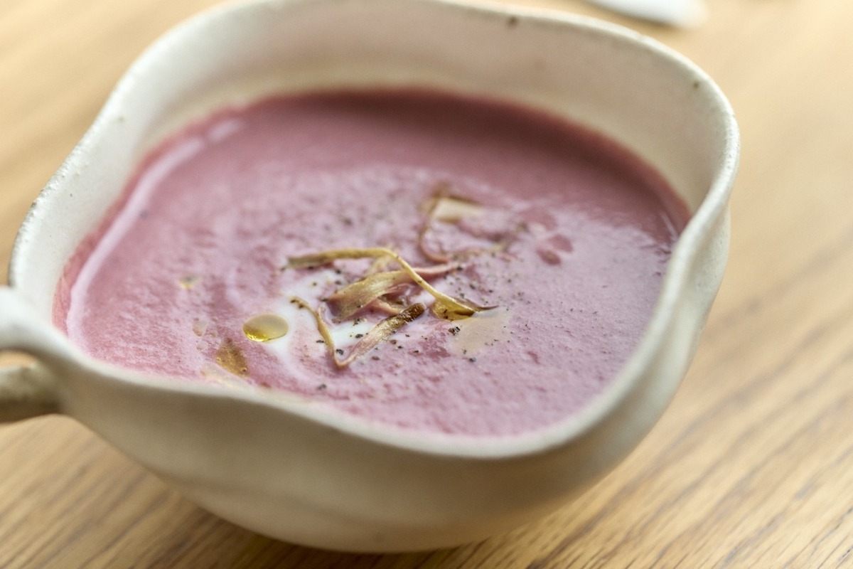 季節のスープ(ビーツ)