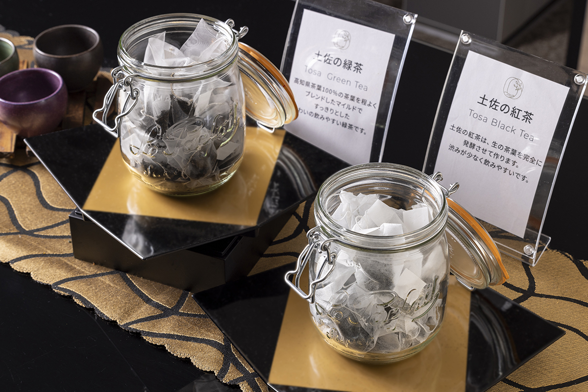 温泉ラウンジでは甘酒や紅茶なども提供