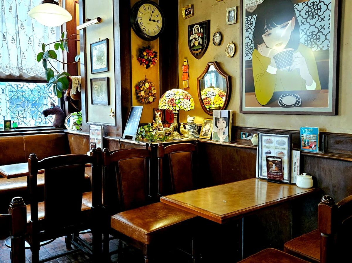 ホッとする居心地よい喫茶店「ブラウン喫茶デルコッファー」