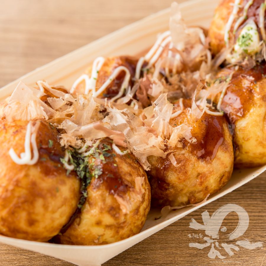 「たこ焼道楽わなか 千日前本店」の「たこ焼（8個入り）」600円