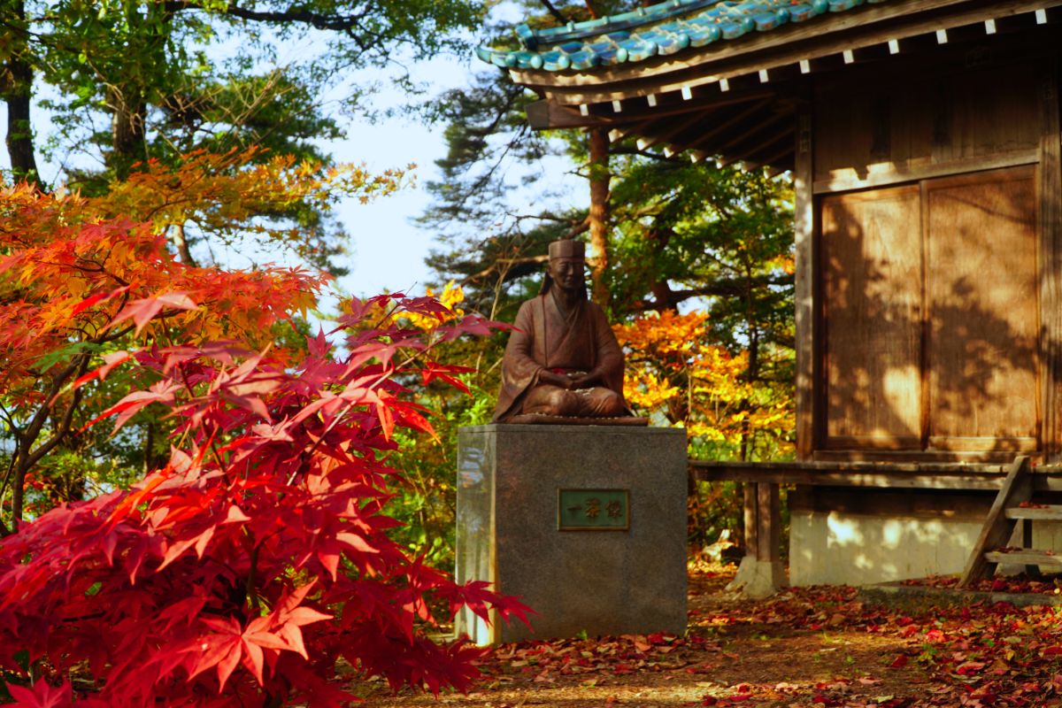 湯田中渋温泉郷から渋温泉郷までぶらりレトロ散策。途中、小林一茶ゆかりの名所も！